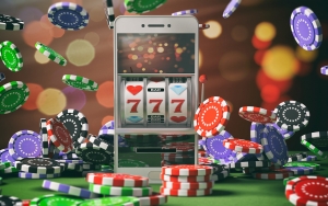 casino-4k-chips-smartphone-gambling-table