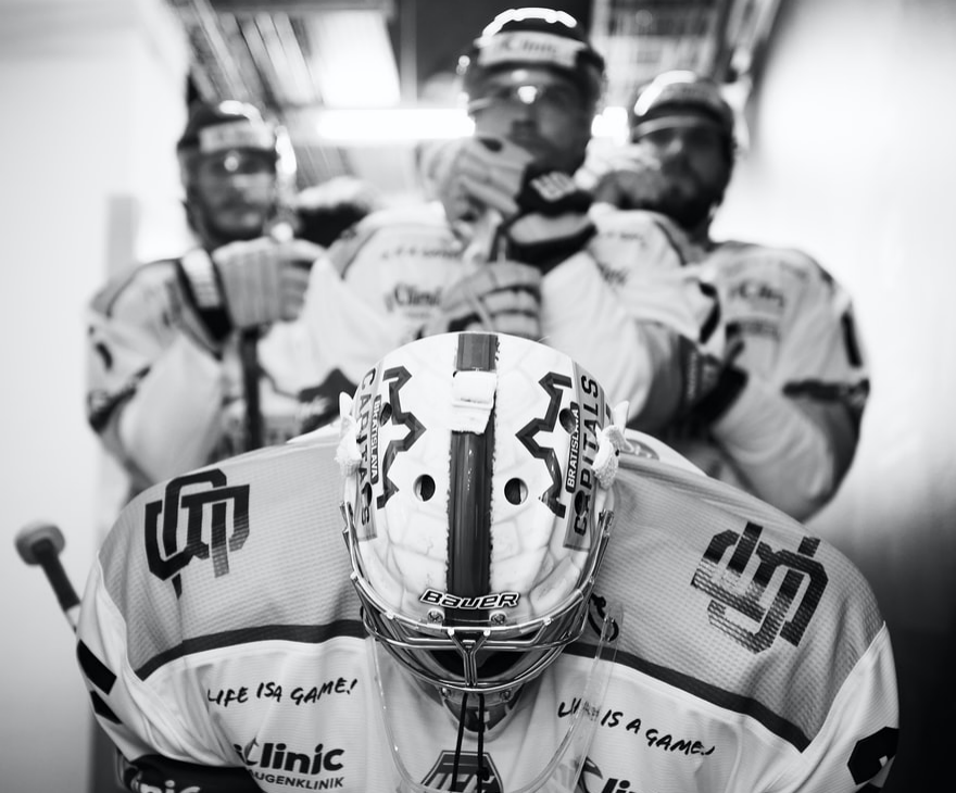 4 Ice Hockey Players before a match