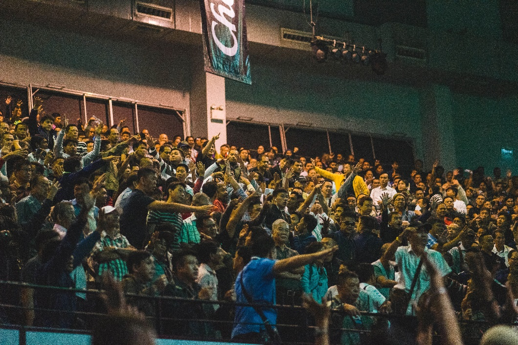 sports-fans-stands