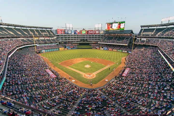 Full stadium during baseball match