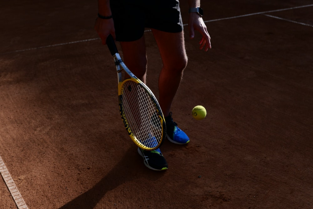 A tennis player holding a racket